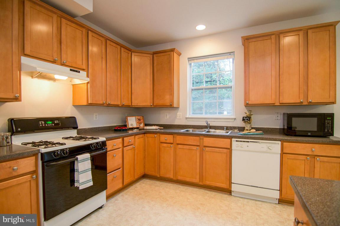 WATERS EDGE - Residential Lease