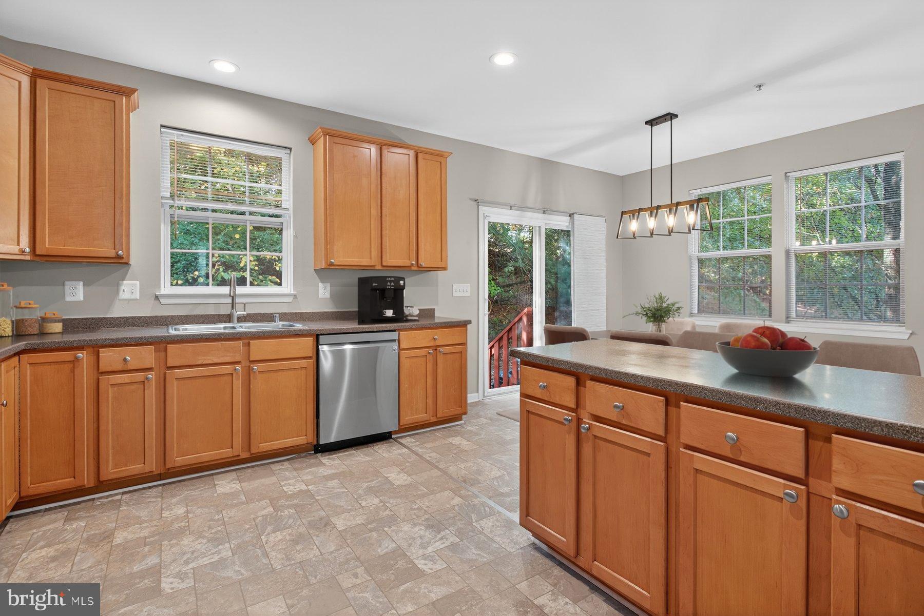 WATERS EDGE - Residential Lease