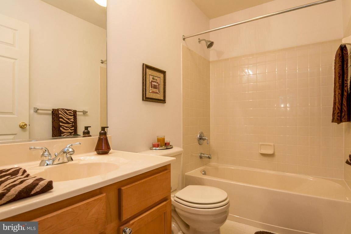 WATERS EDGE - Residential Lease