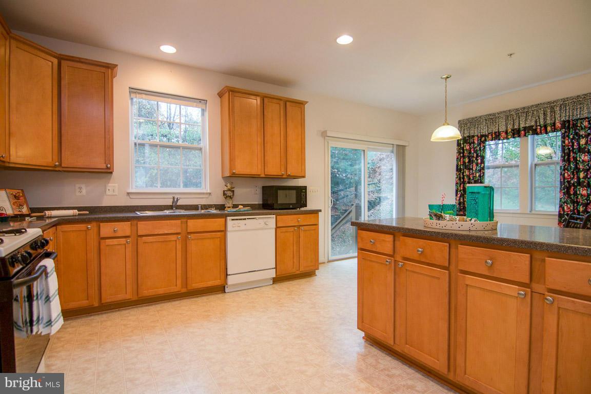 WATERS EDGE - Residential Lease