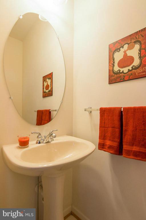 WATERS EDGE - Residential Lease