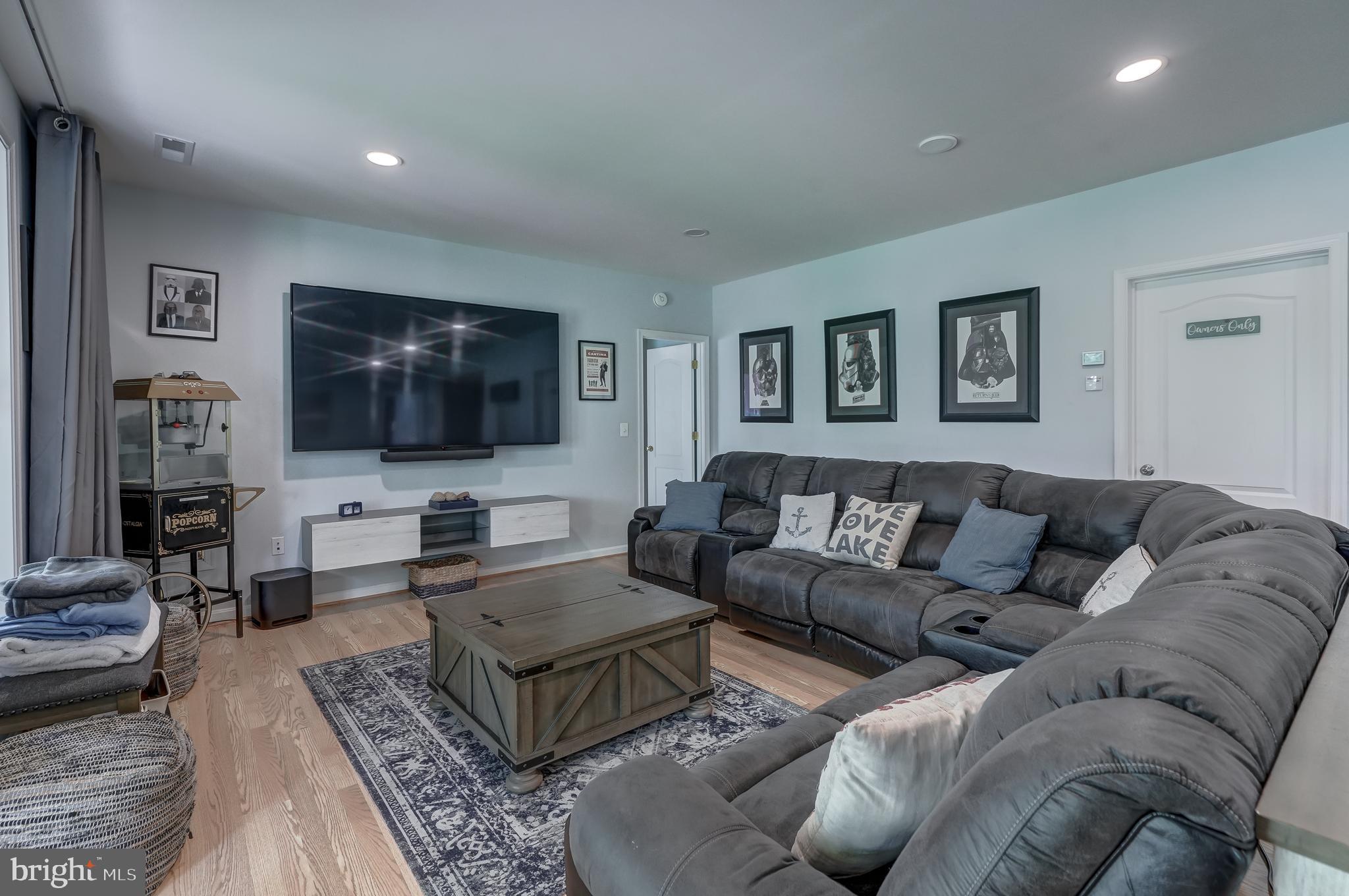 WYNDEMERE - Residential