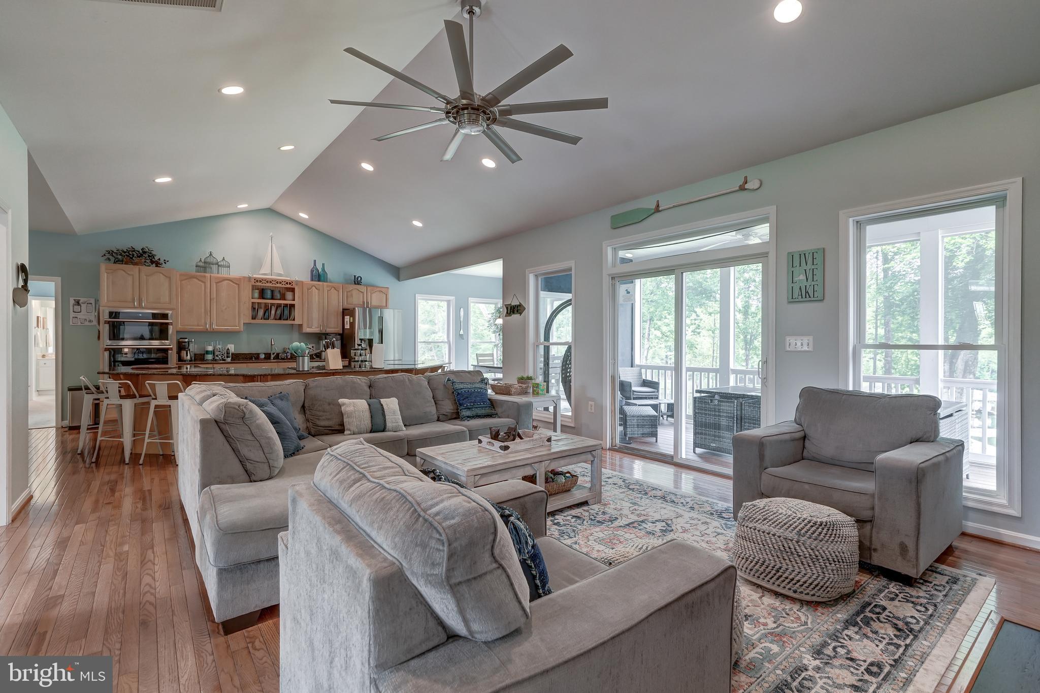 WYNDEMERE - Residential