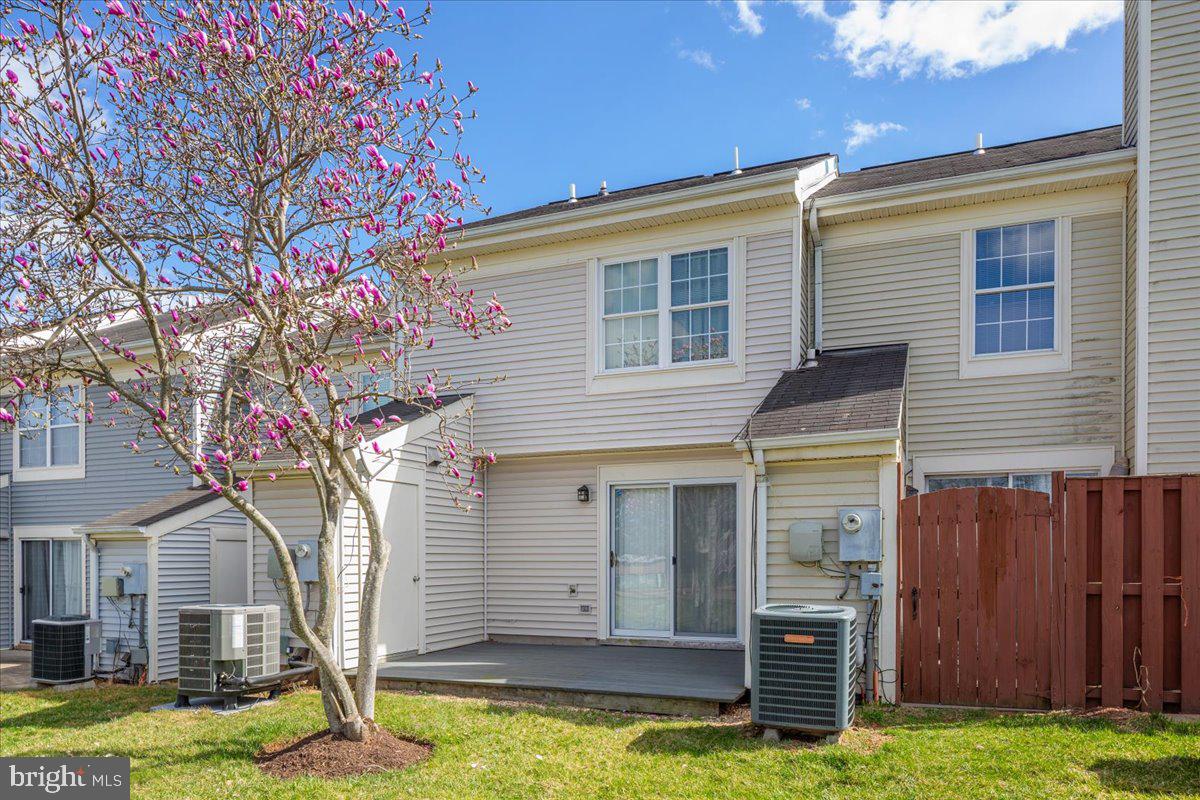 ROLLING RIDGE - Residential