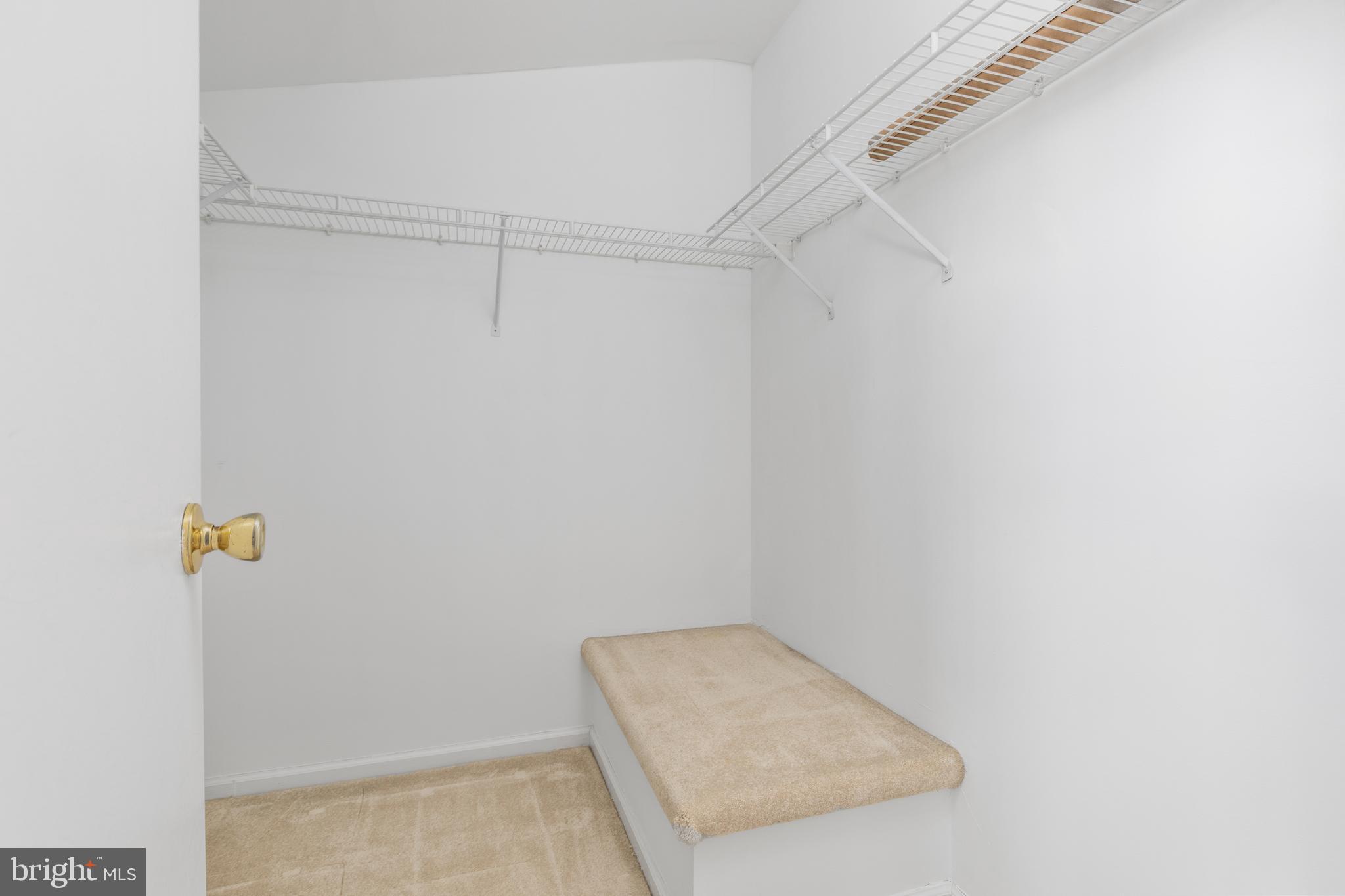 ROLLING RIDGE - Residential