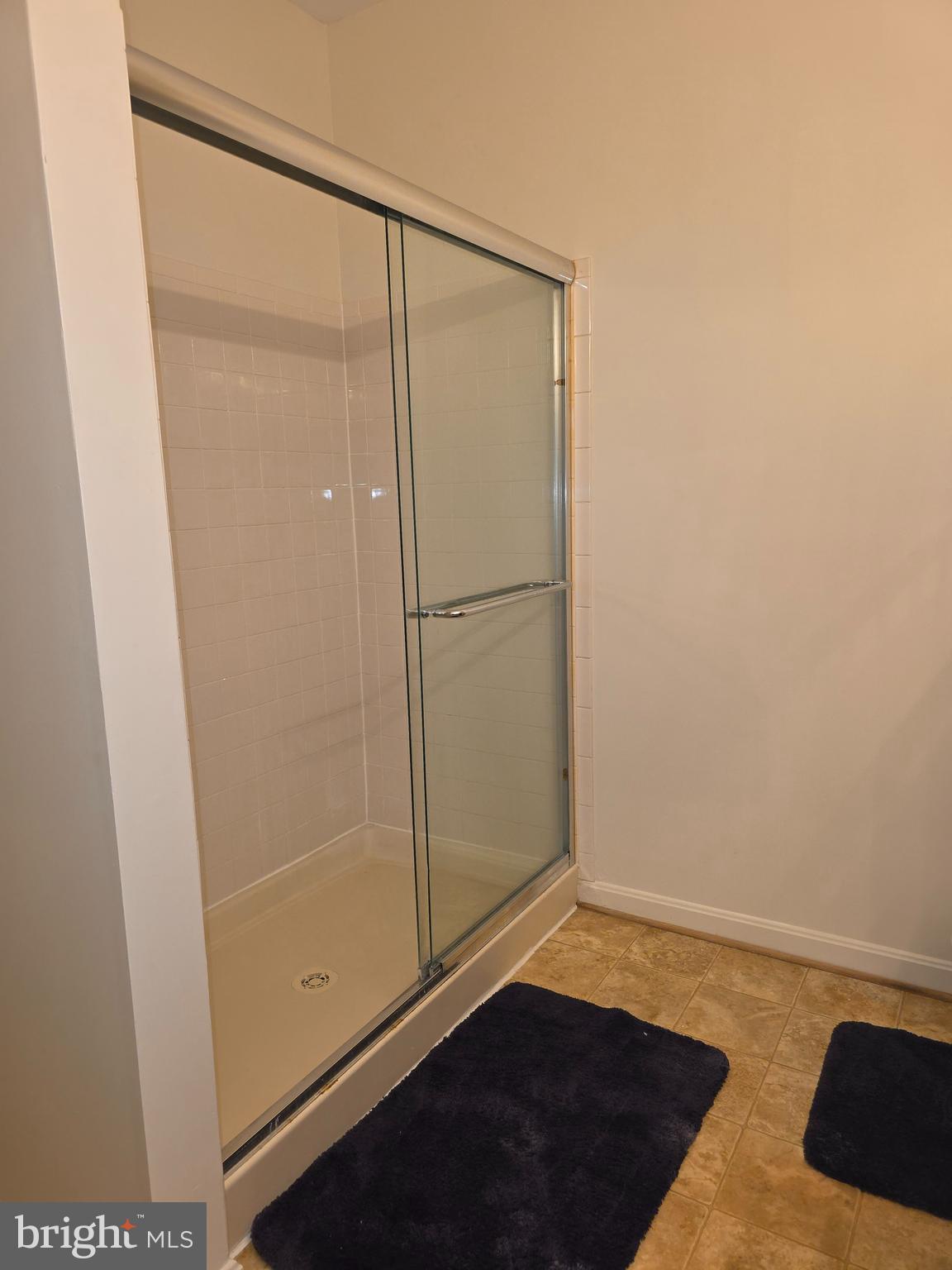 CAMERON GROVE - Residential