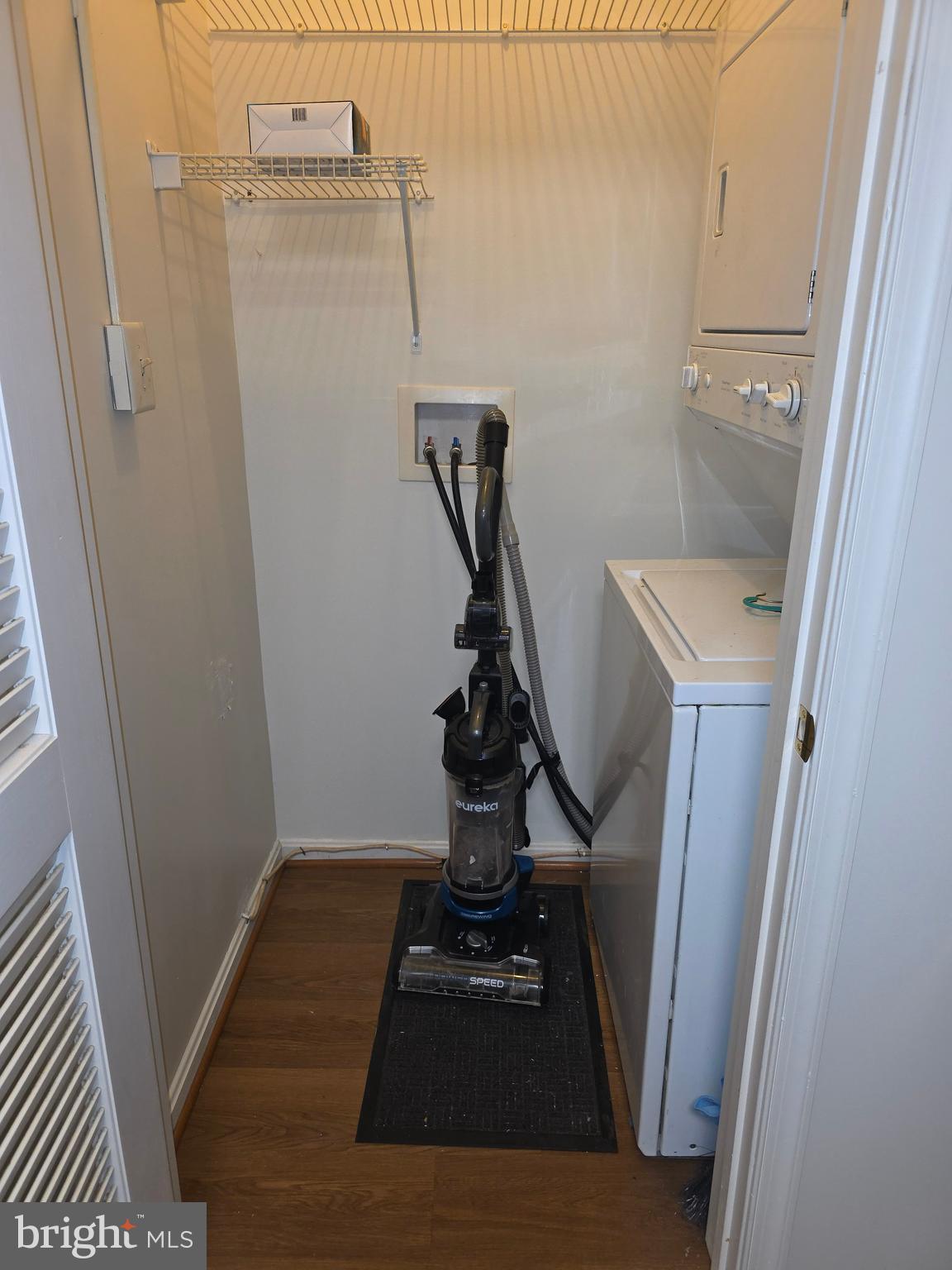 CAMERON GROVE - Residential