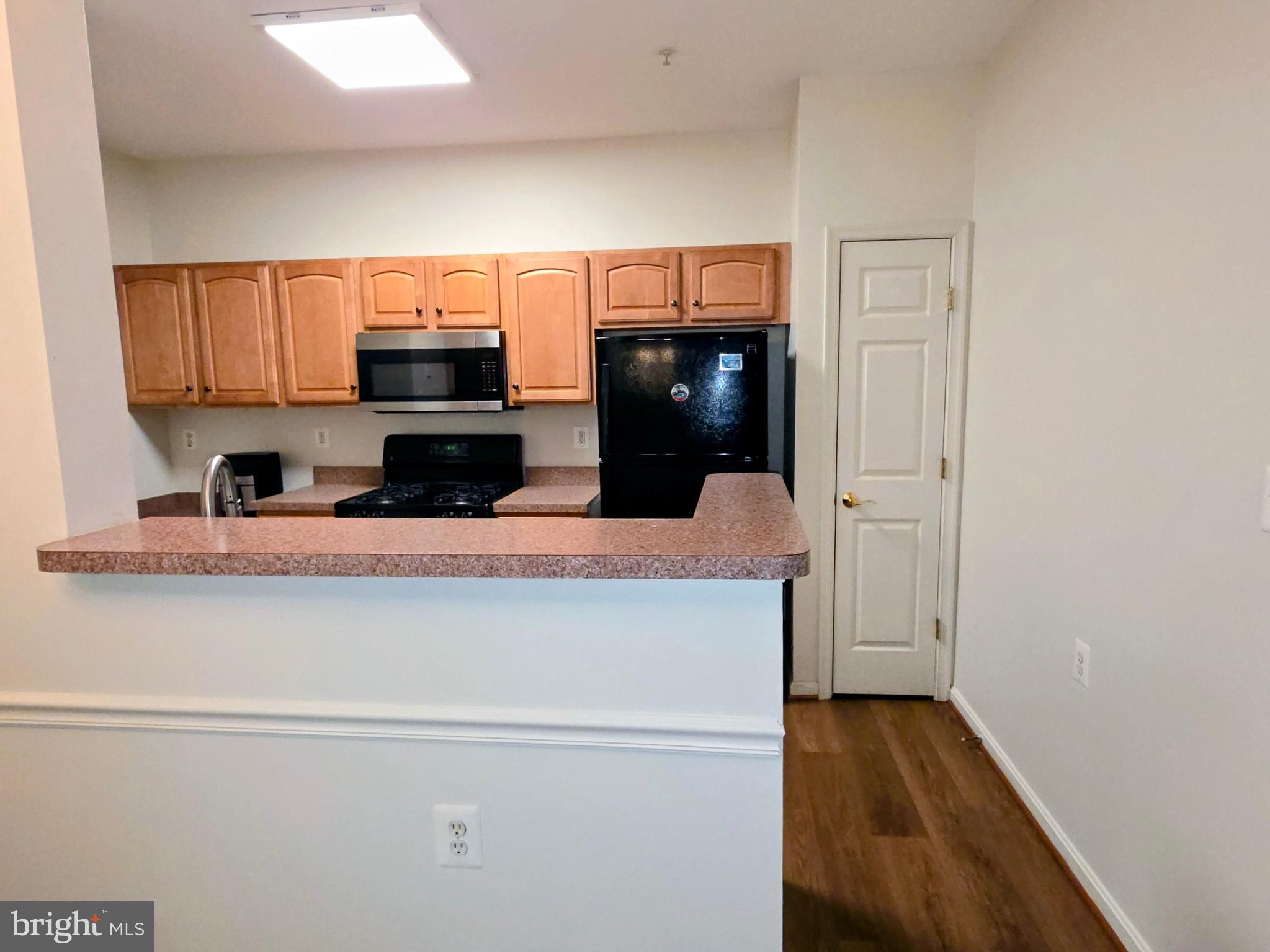 CAMERON GROVE - Residential