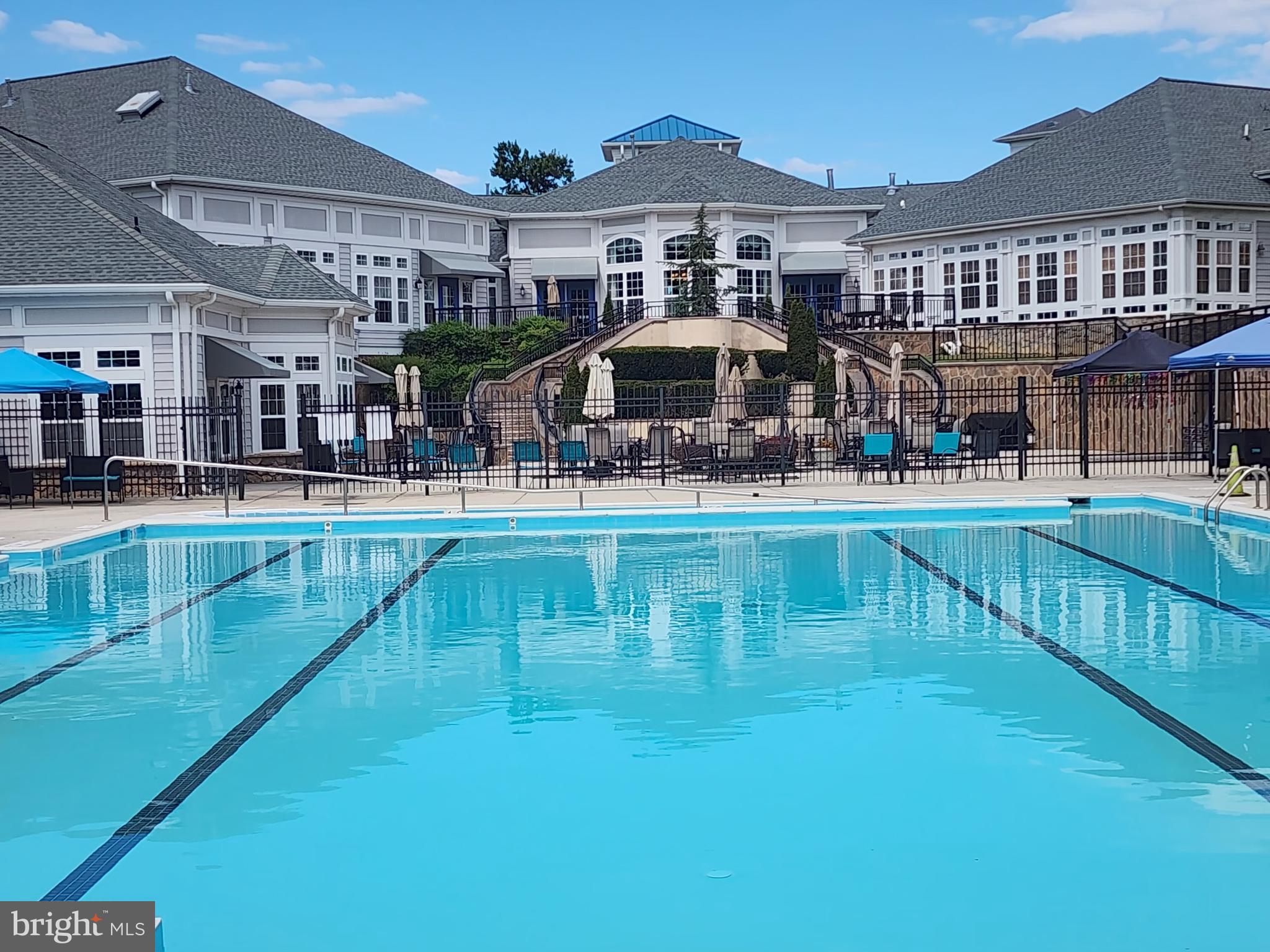 CAMERON GROVE - Residential