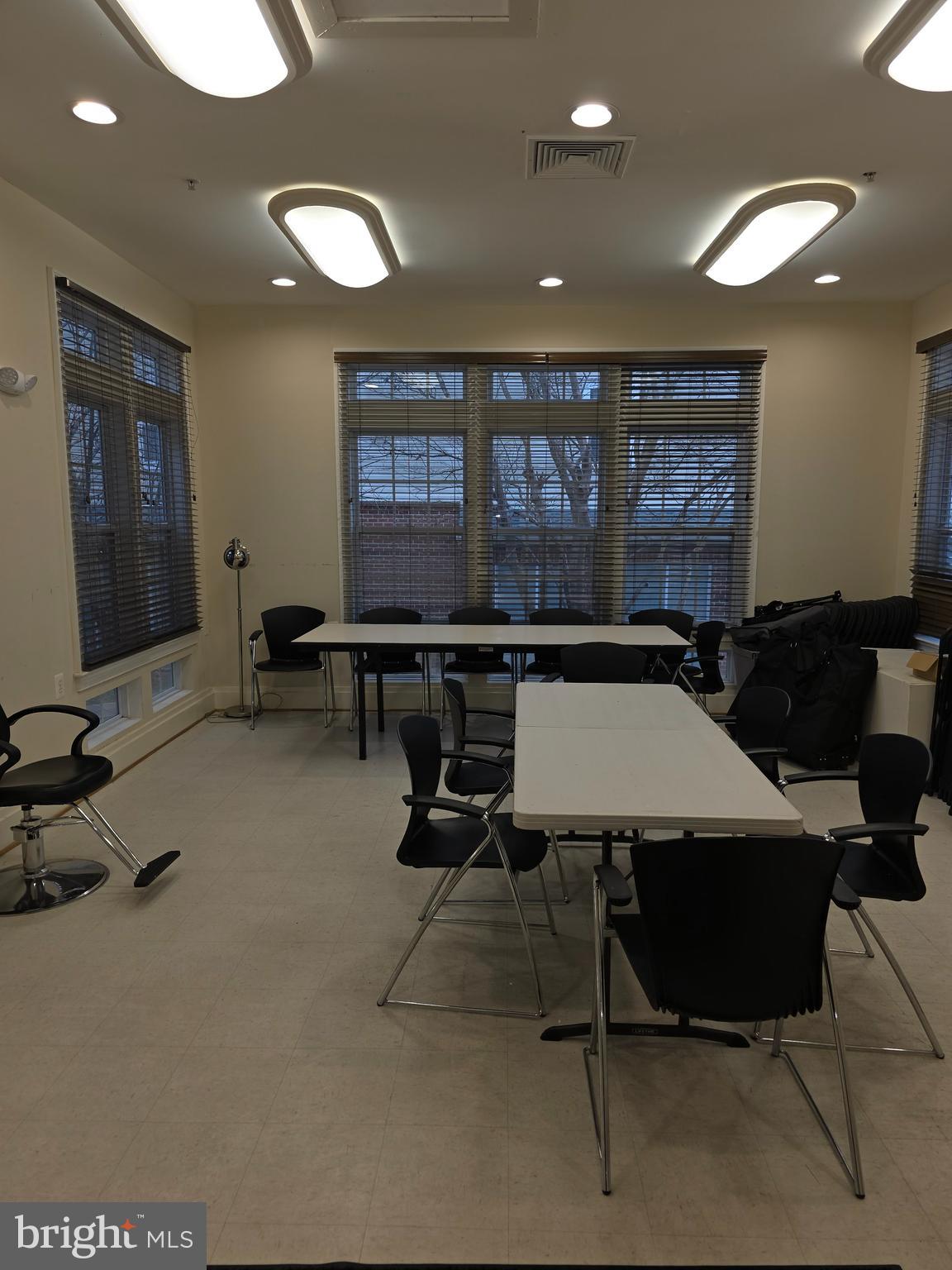 CAMERON GROVE - Residential