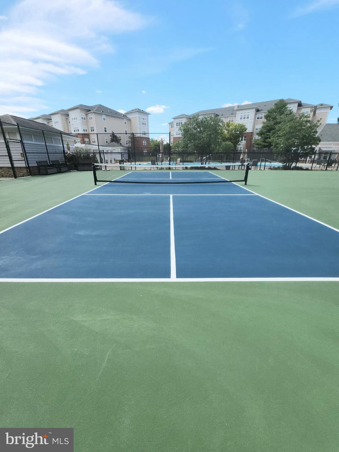 CAMERON GROVE - Residential