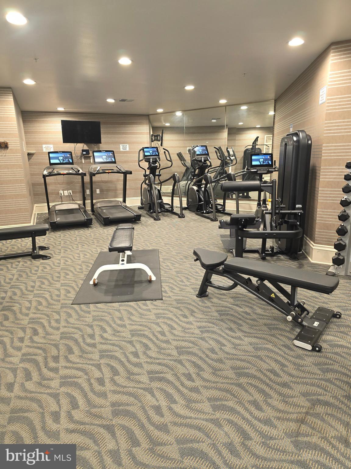 CAMERON GROVE - Residential