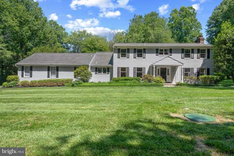 Photo of 1258 Heritage Farms Court, SYKESVILLE, MD 21784 (MLS # MDHW2069352)