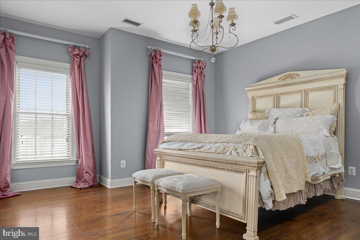 WARNER MEADOWS - Residential