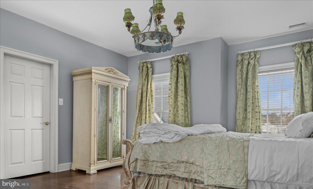 WARNER MEADOWS - Residential