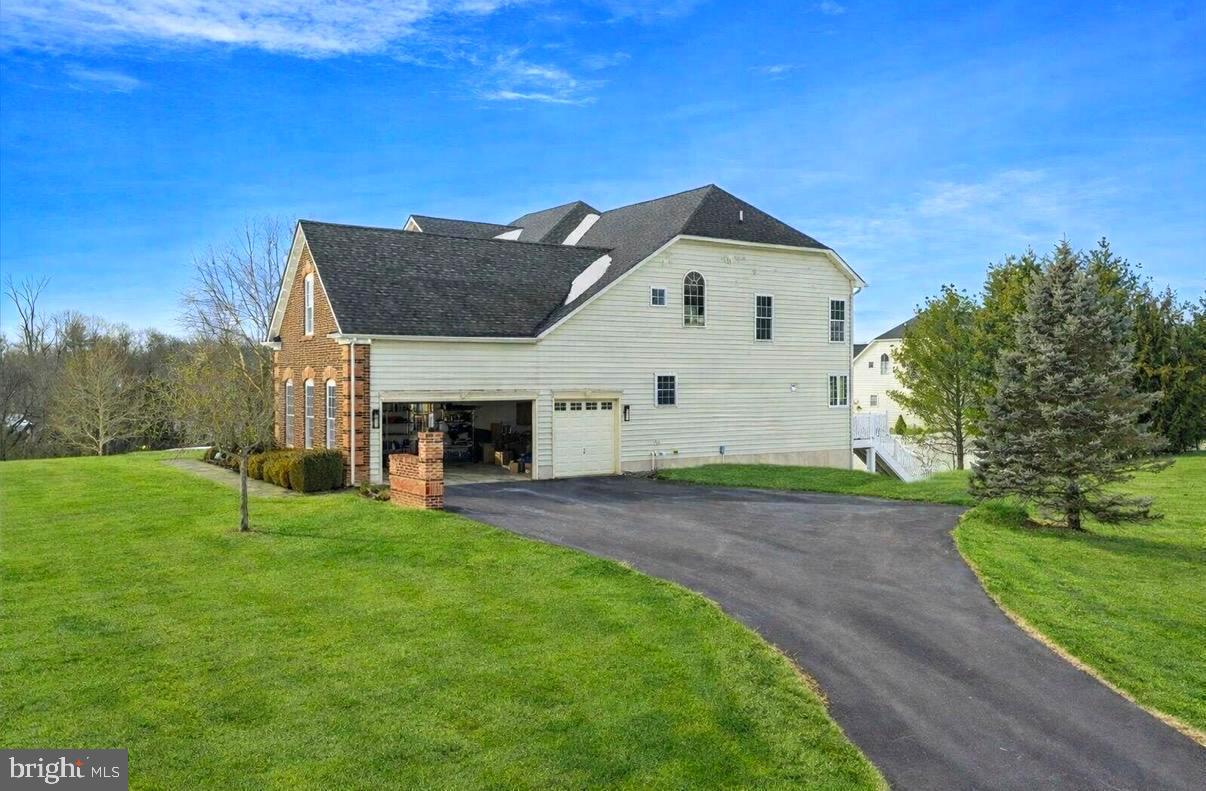 WARNER MEADOWS - Residential