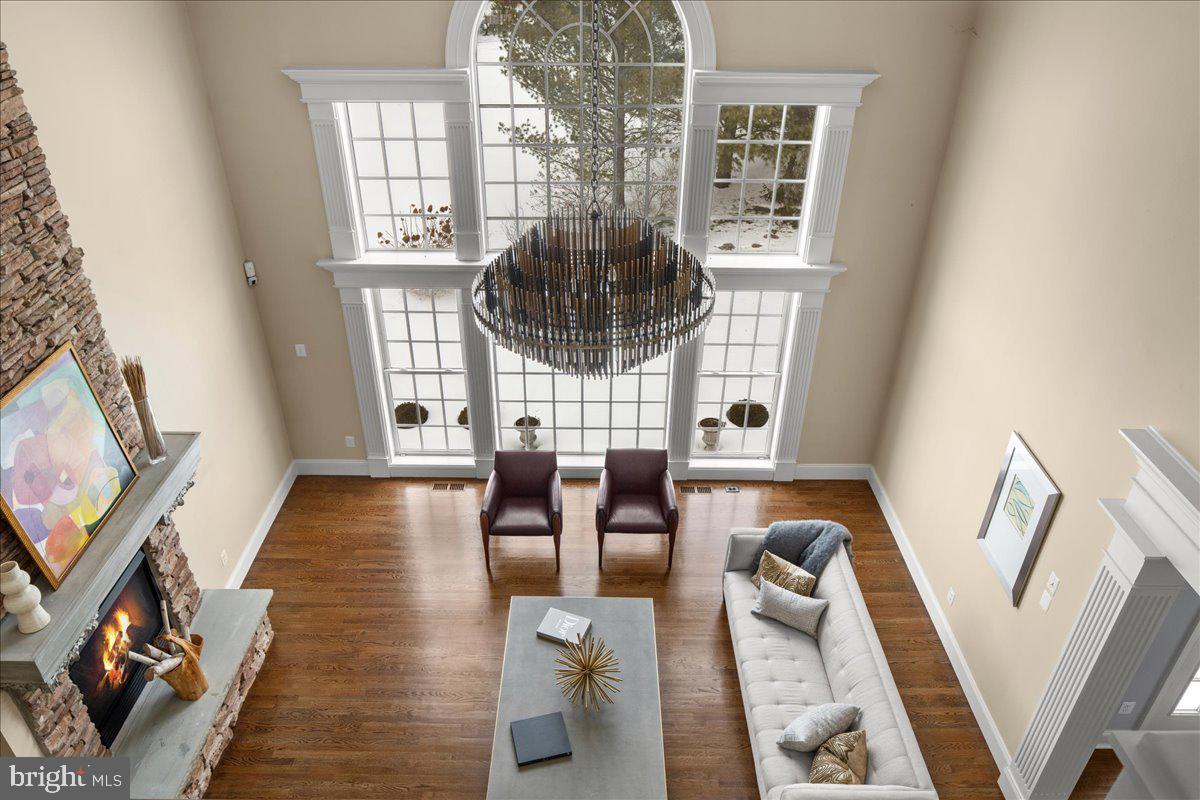 WARNER MEADOWS - Residential