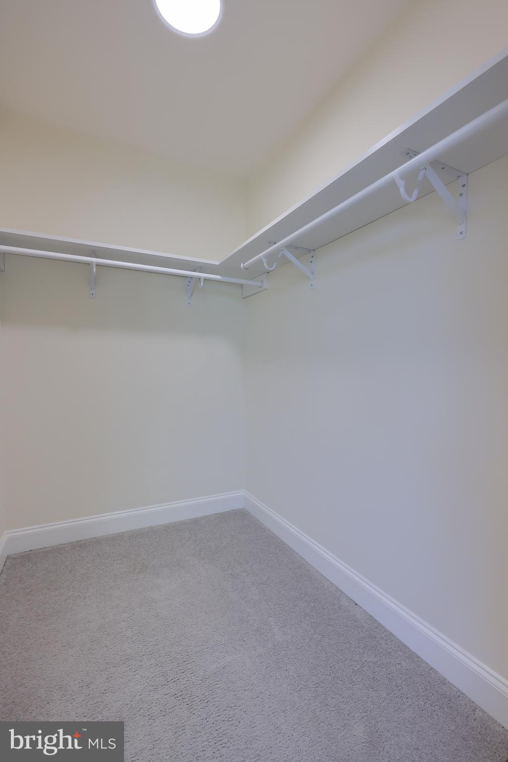 STONEHENGE RESERVE - Residential