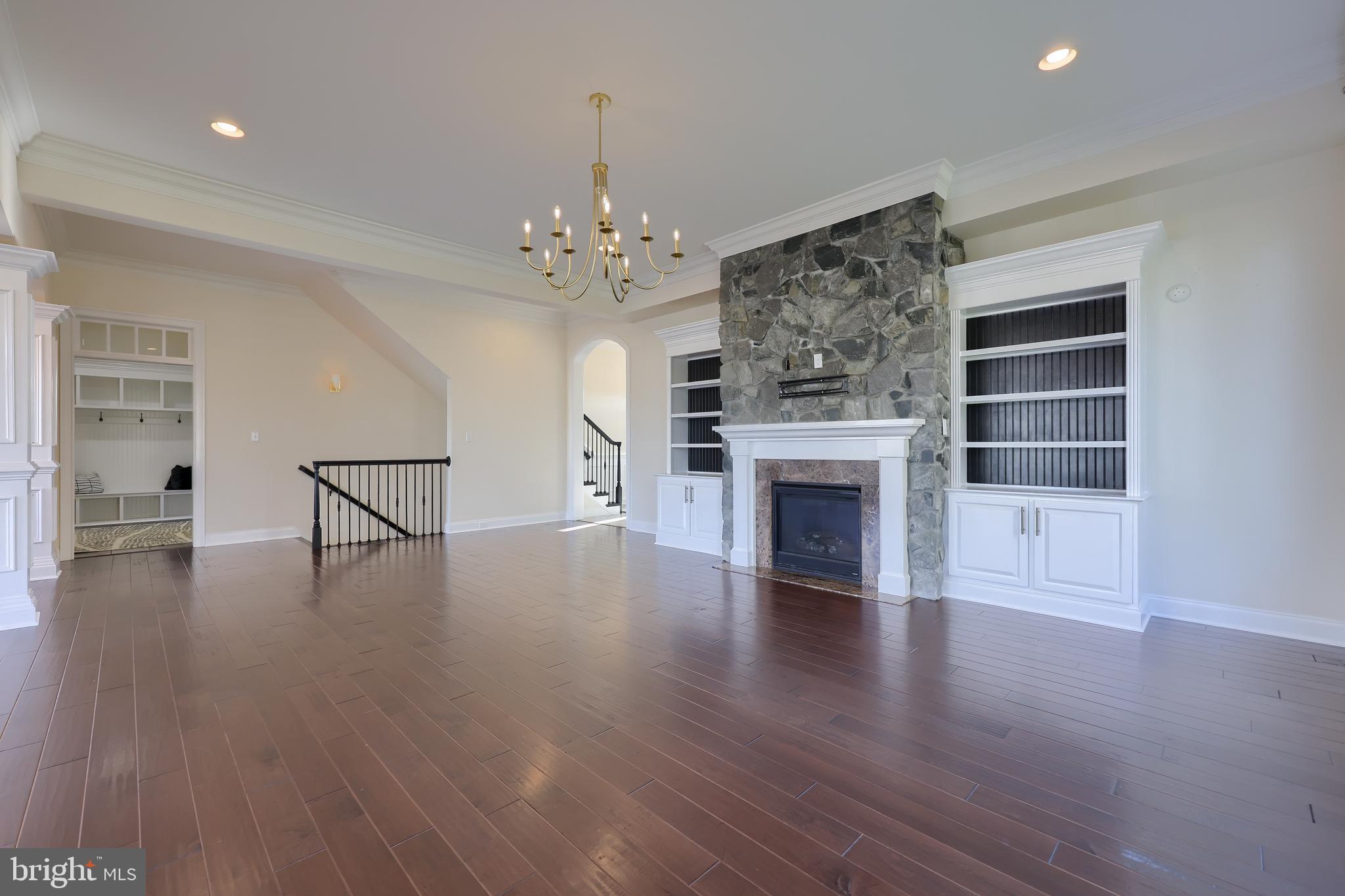 STONEHENGE RESERVE - Residential