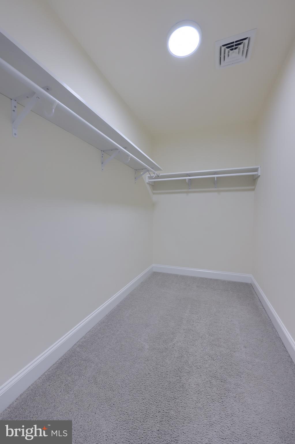 STONEHENGE RESERVE - Residential