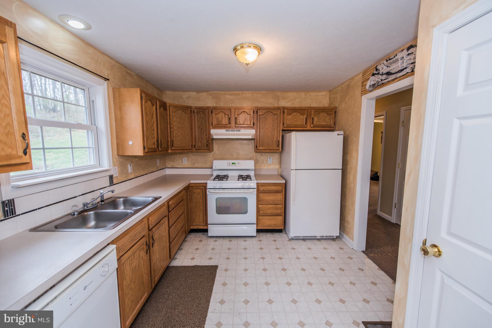 OPEQUON MEADOWS - Residential