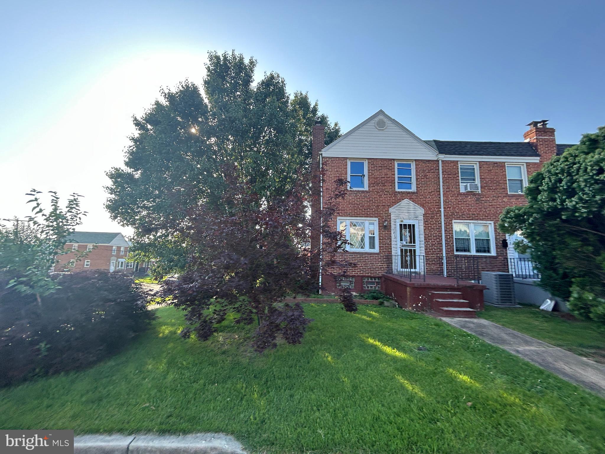 1813 DUNMERE ROAD