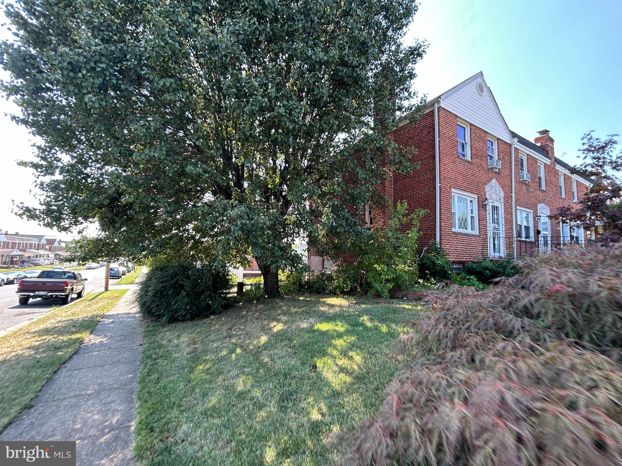 1813 DUNMERE ROAD