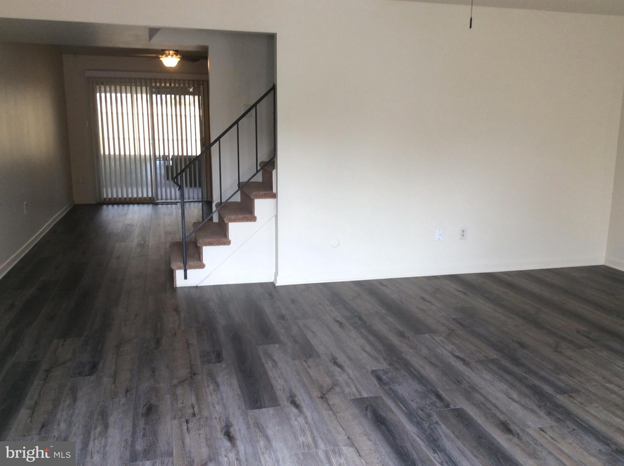 7 RITTENHOUSE COURT