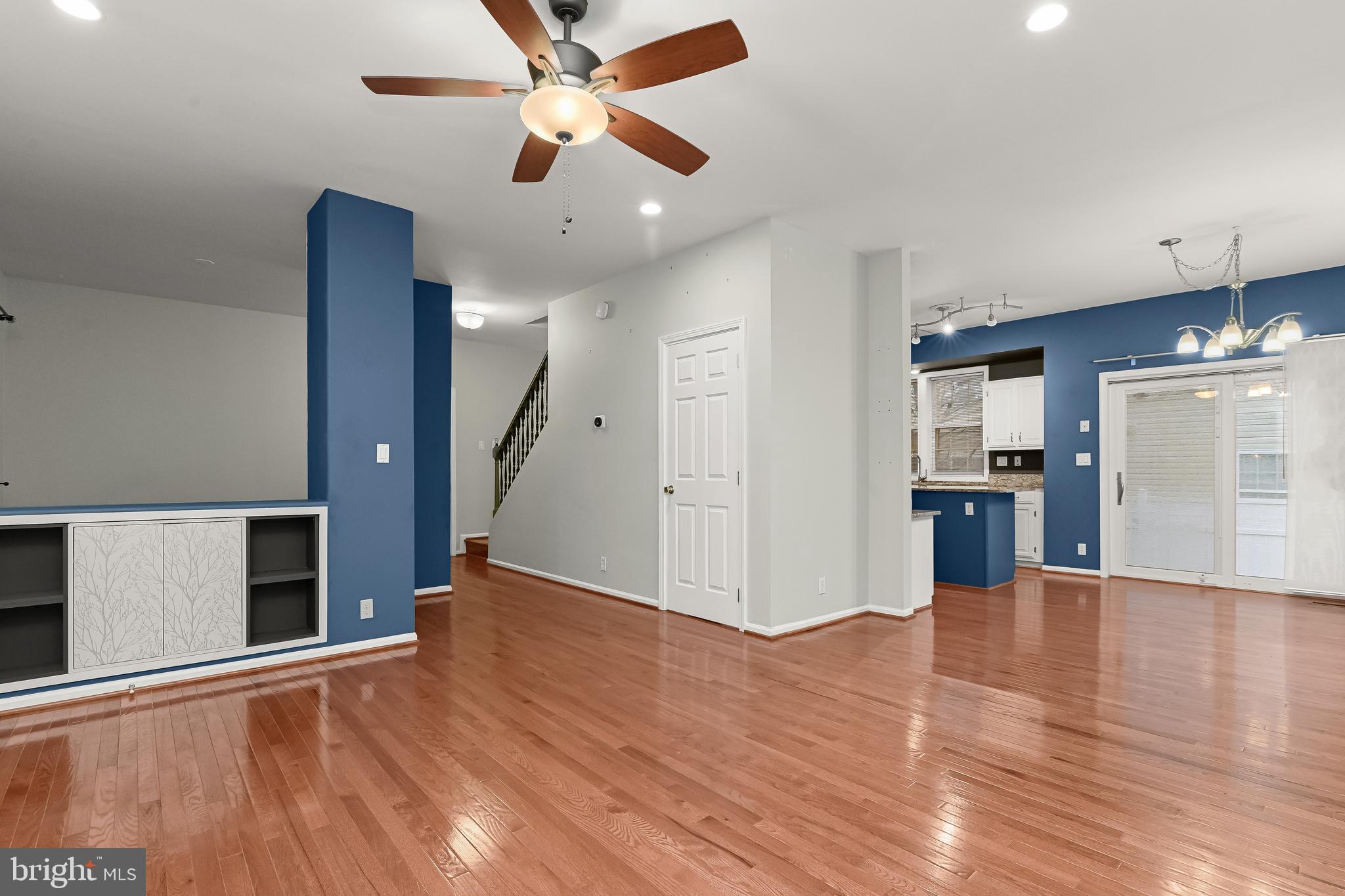 NEW COLONY VILLAGE - Residential