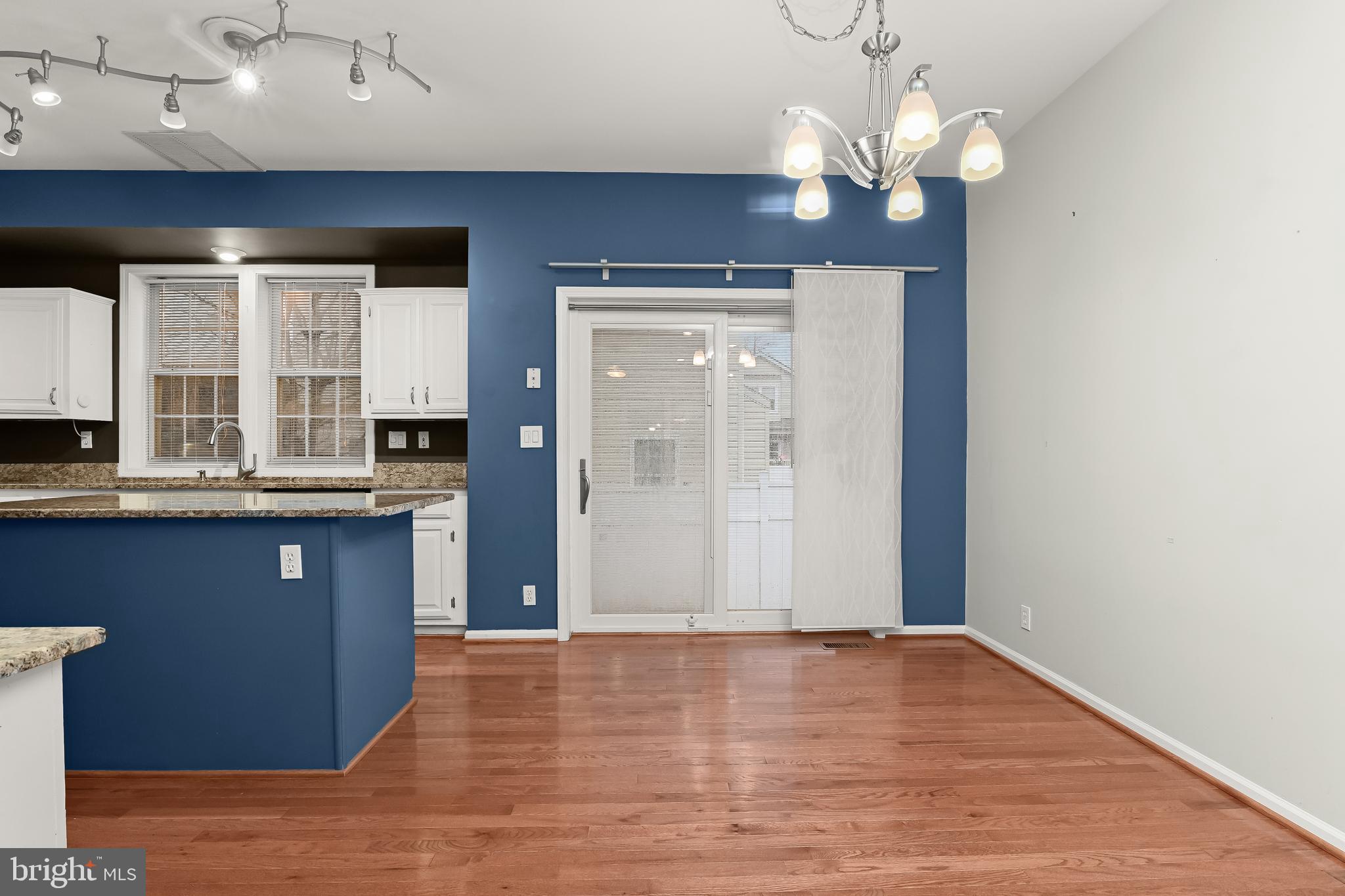 NEW COLONY VILLAGE - Residential