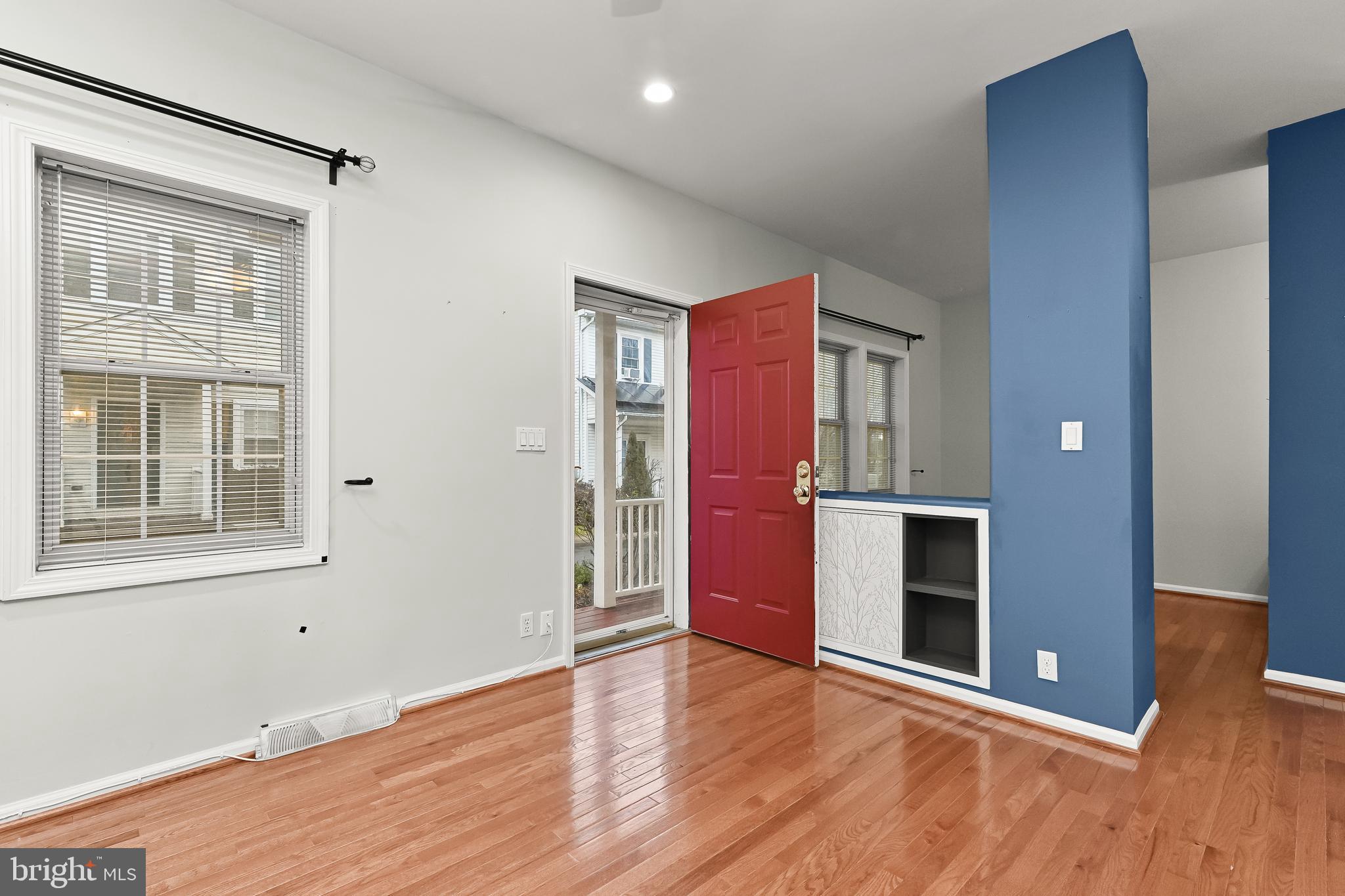 NEW COLONY VILLAGE - Residential