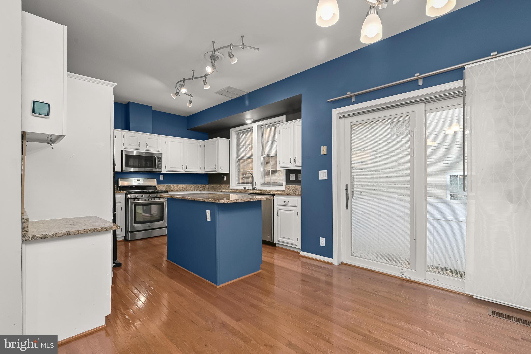 NEW COLONY VILLAGE - Residential