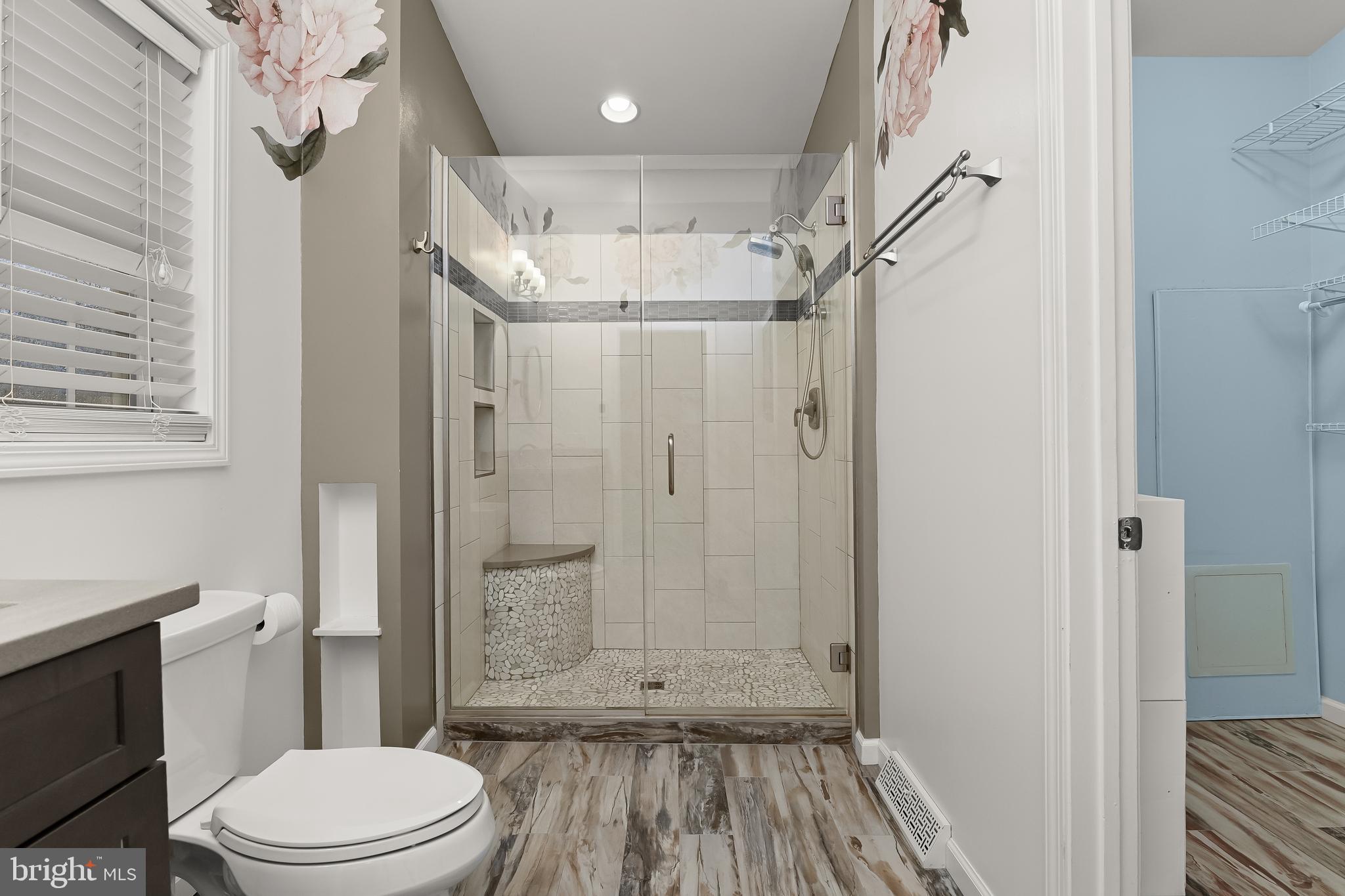 NEW COLONY VILLAGE - Residential