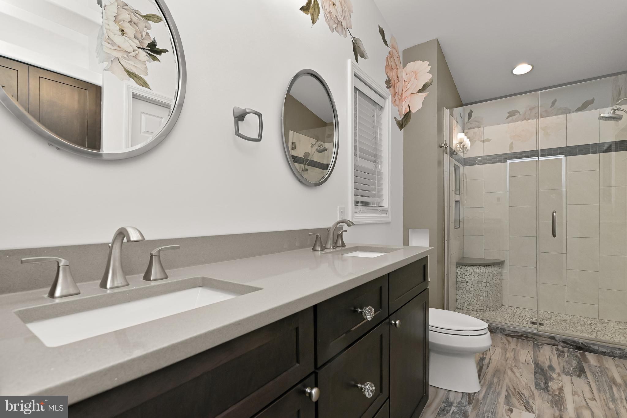 NEW COLONY VILLAGE - Residential