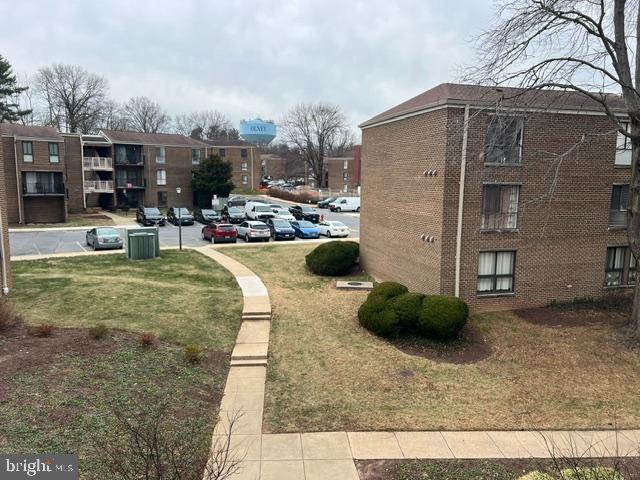 CAMELBACK VILLAGE - Residential