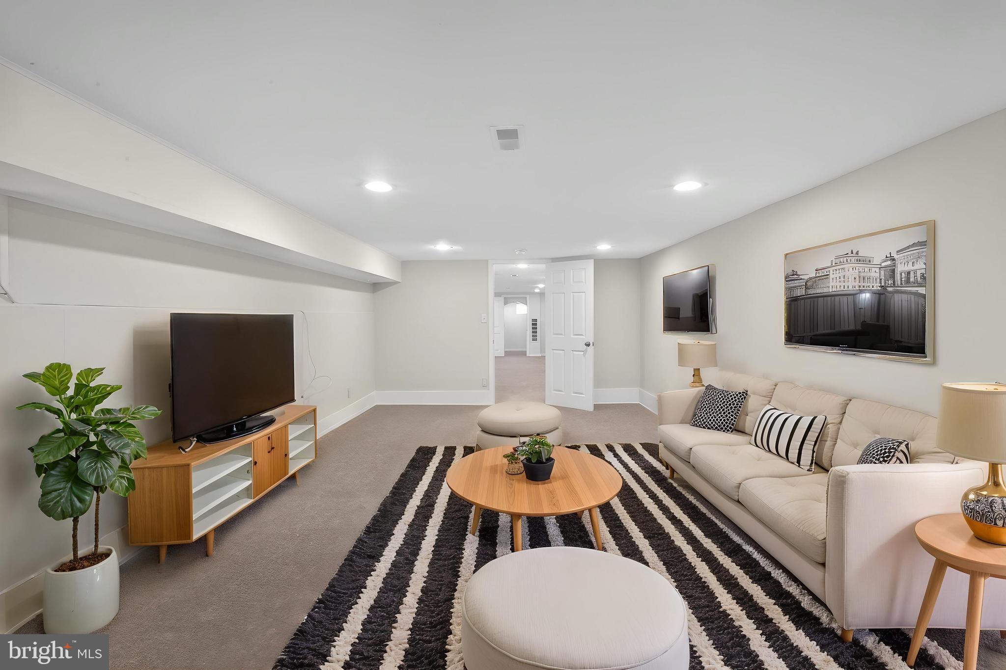 WEST PHILADELPHIA - Residential