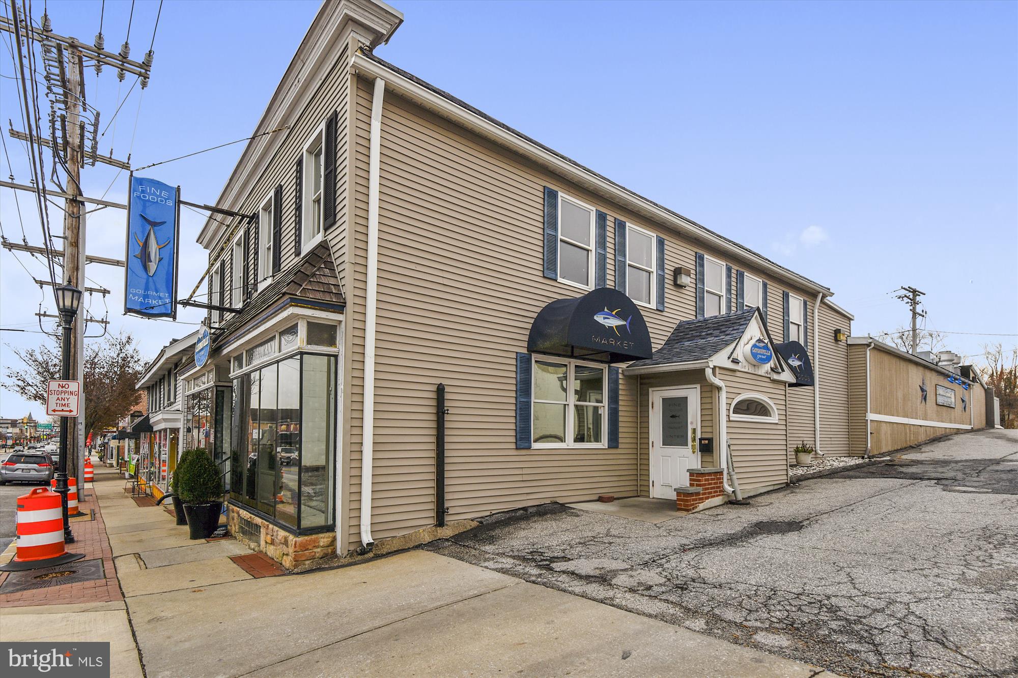 CATONSVILLE PINES - Residential