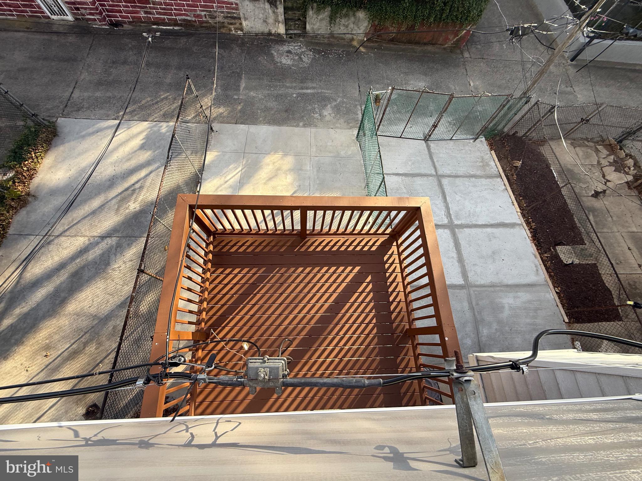 WEST OAK LANE - Residential