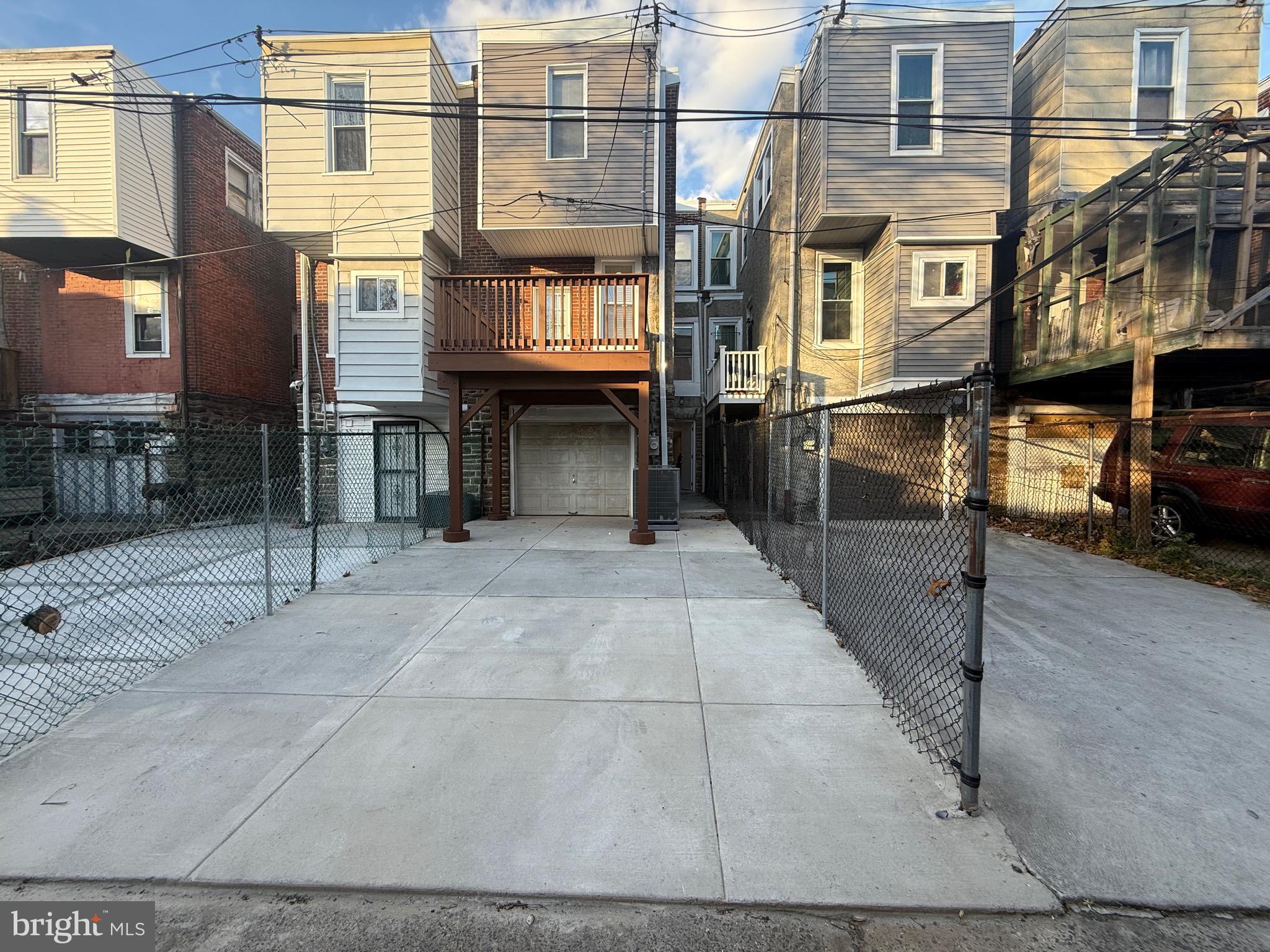 WEST OAK LANE - Residential