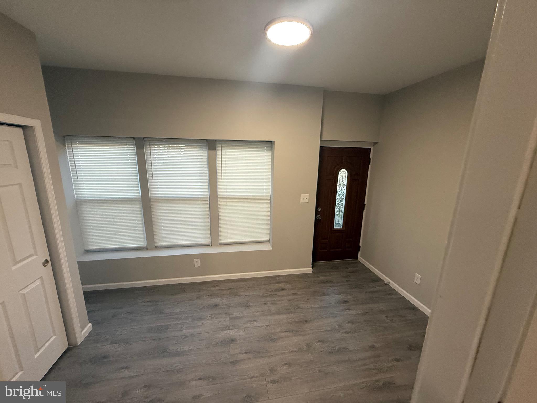 WEST OAK LANE - Residential