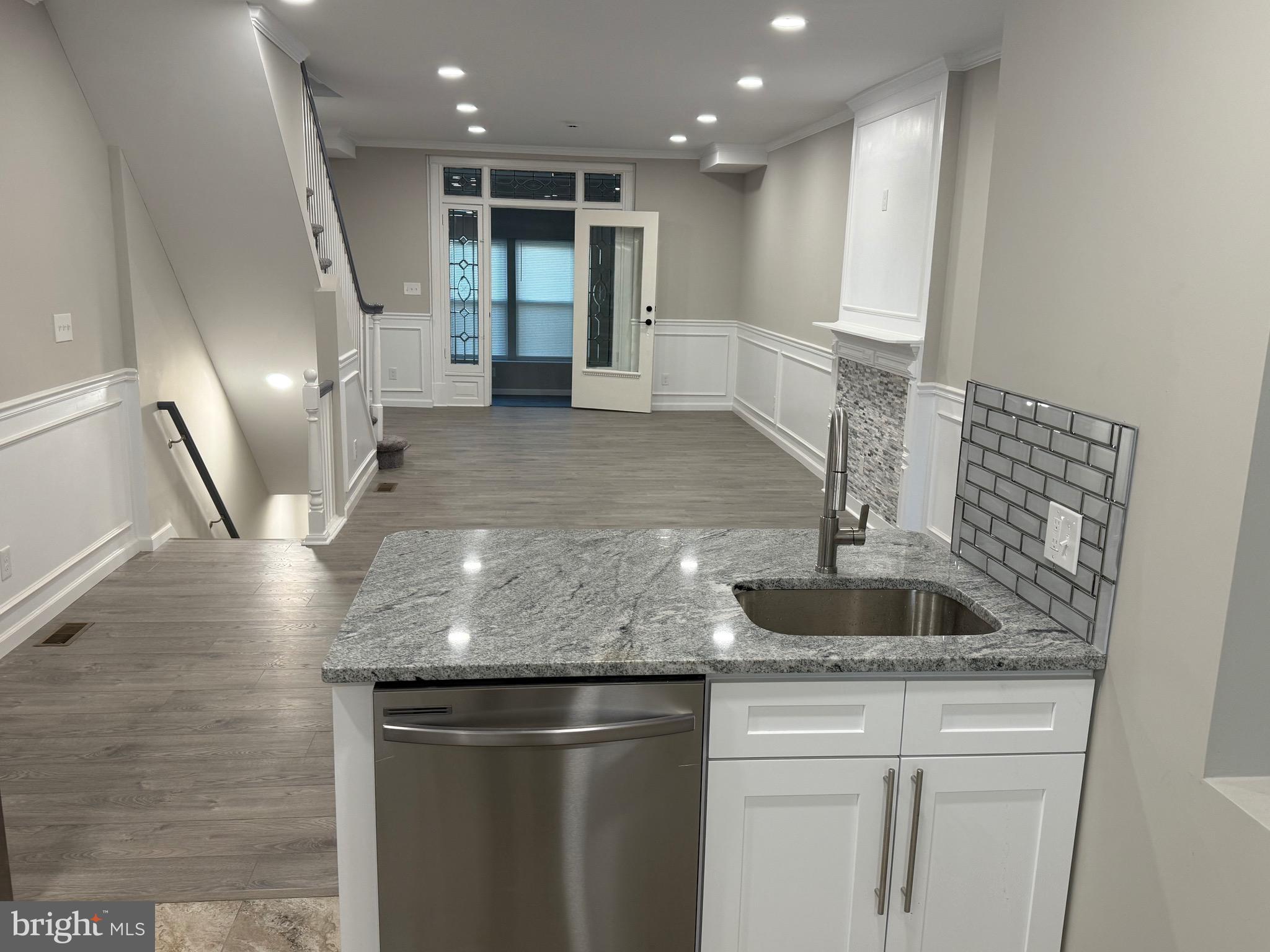 WEST OAK LANE - Residential