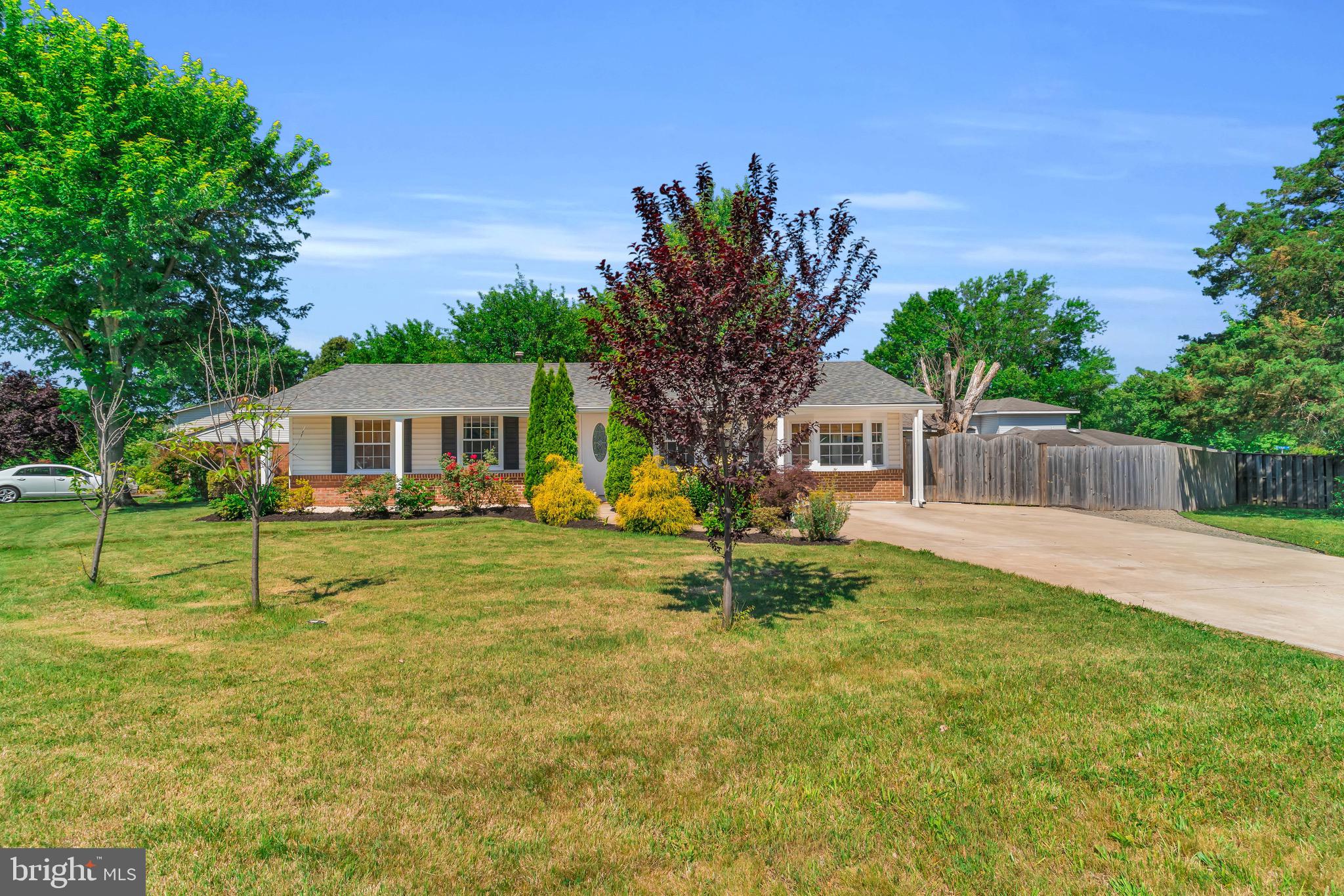 101 W BEECH ROAD
