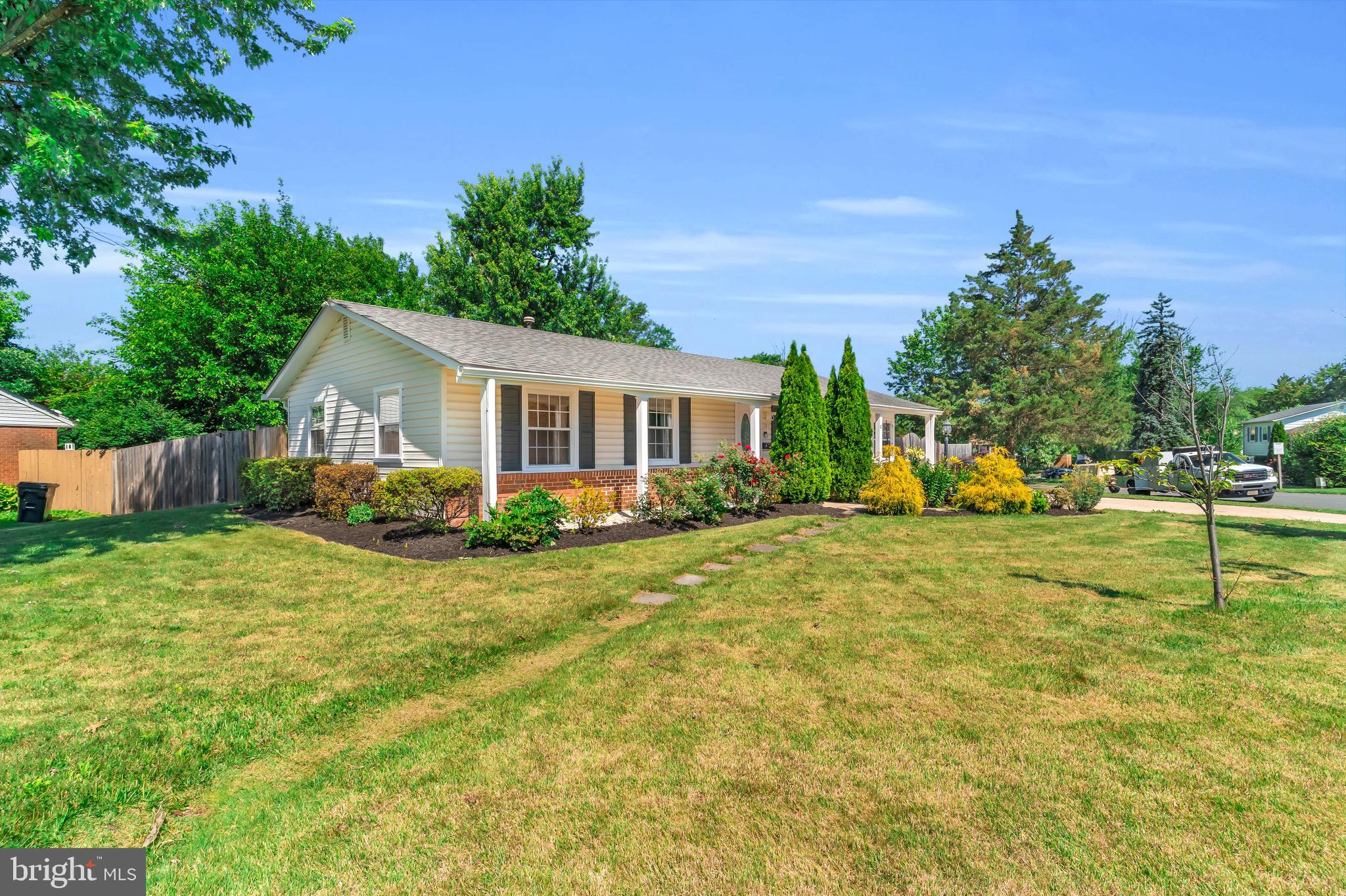 101 W BEECH ROAD