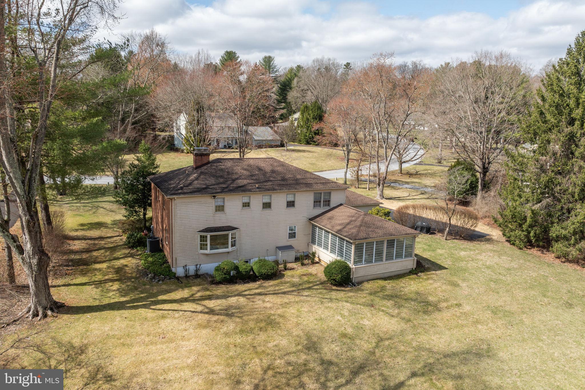 NEWTOWN SQ - Residential