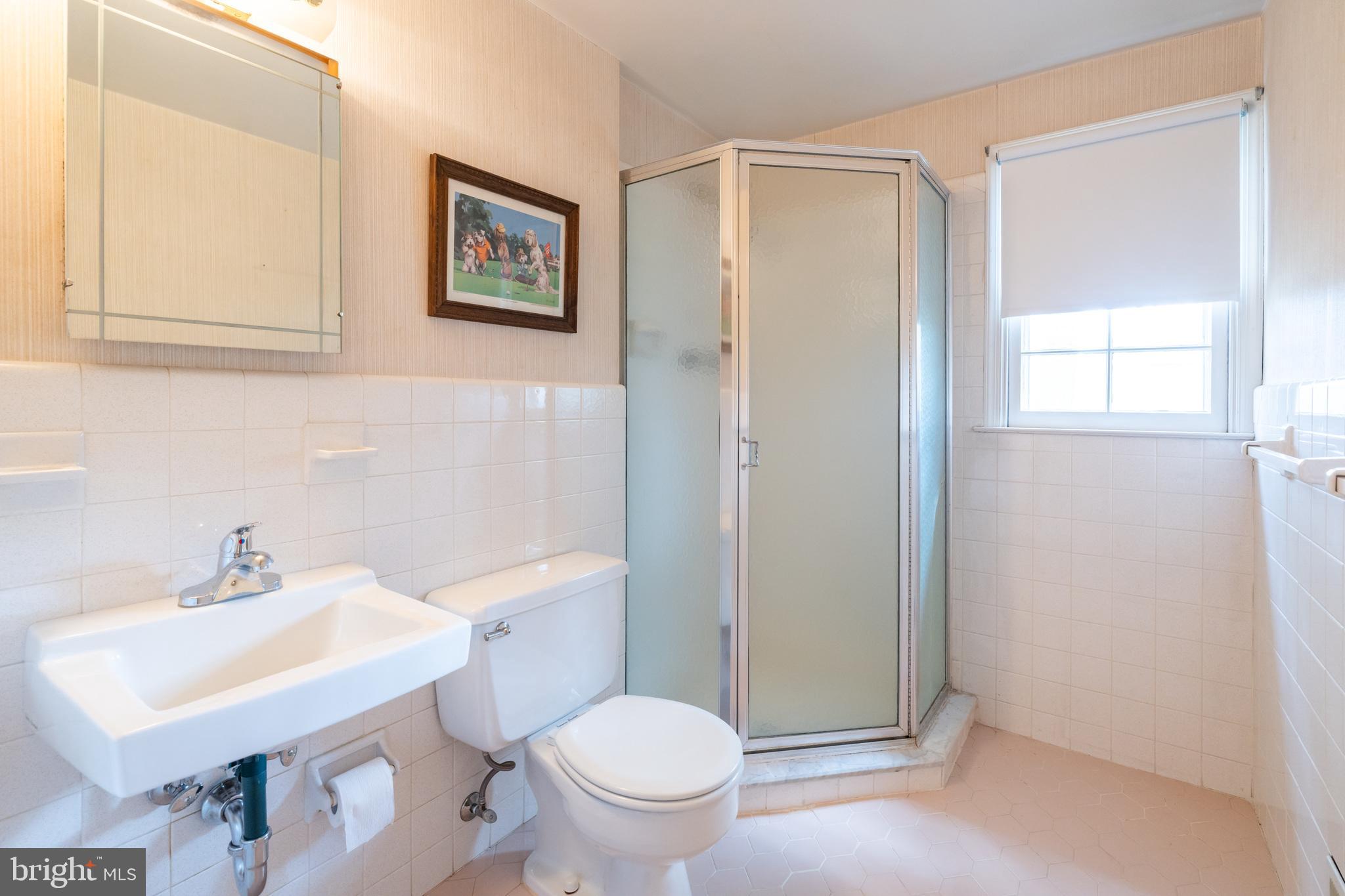 NEWTOWN SQ - Residential