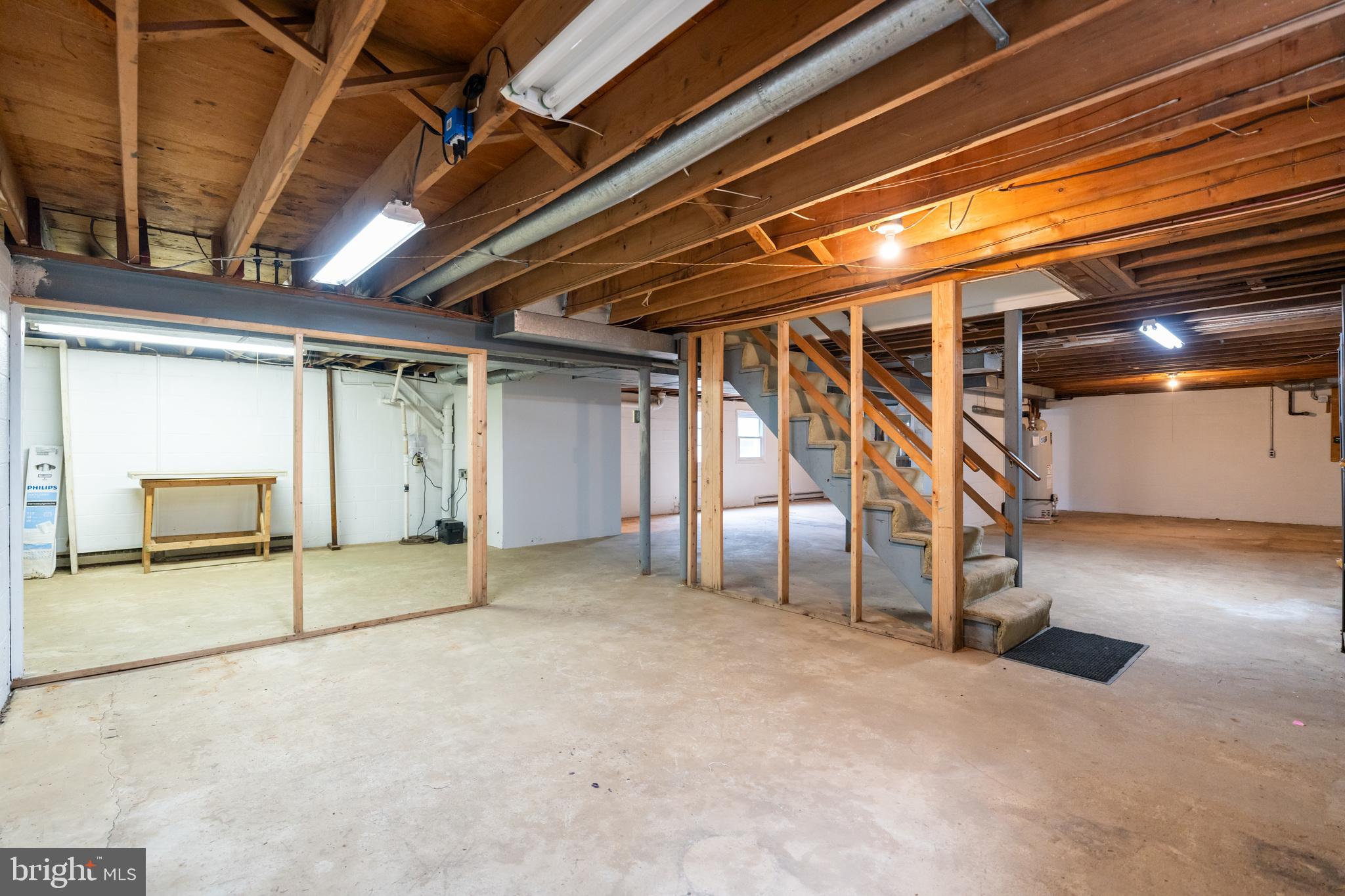 NEWTOWN SQ - Residential