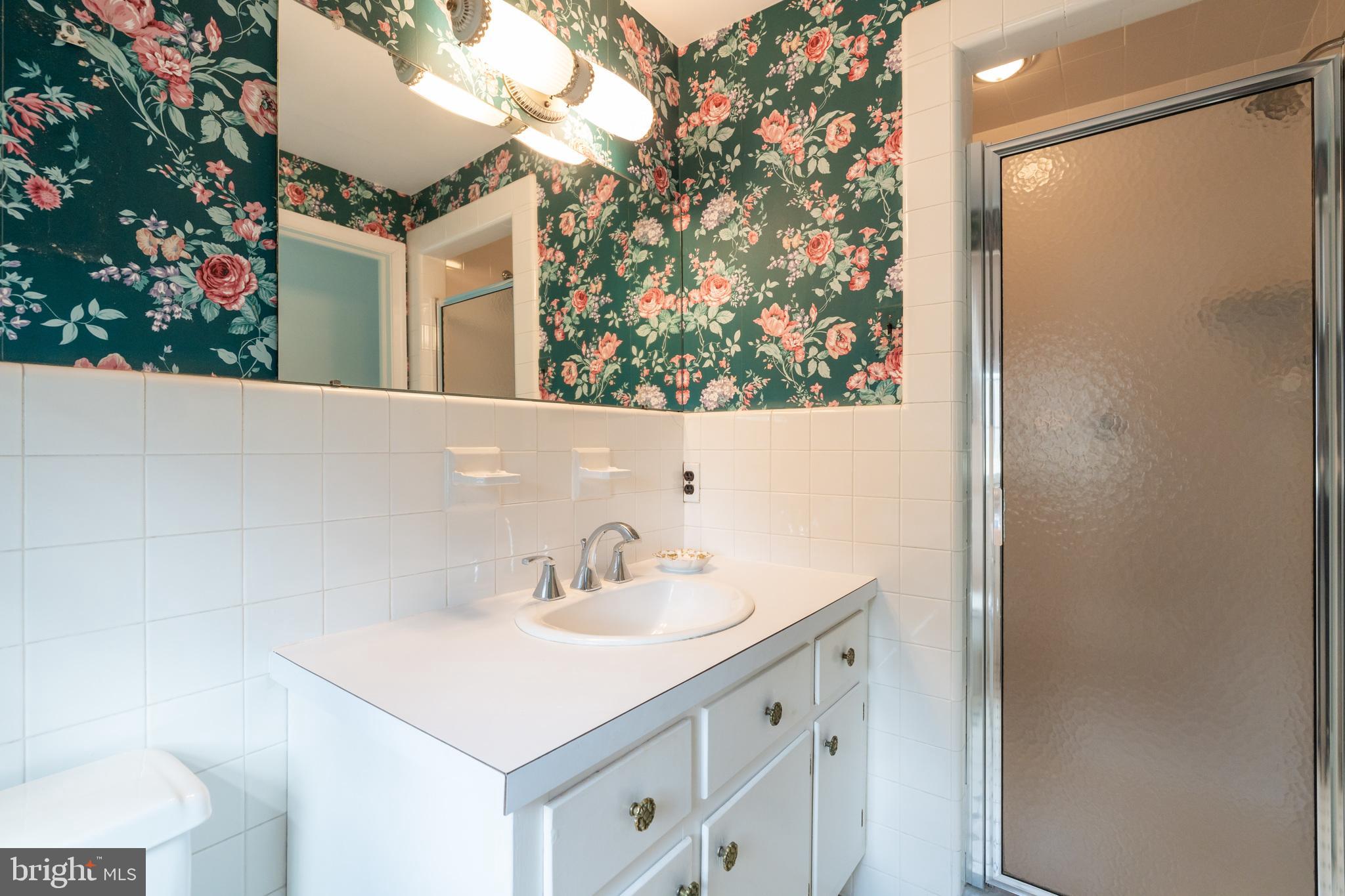 NEWTOWN SQ - Residential