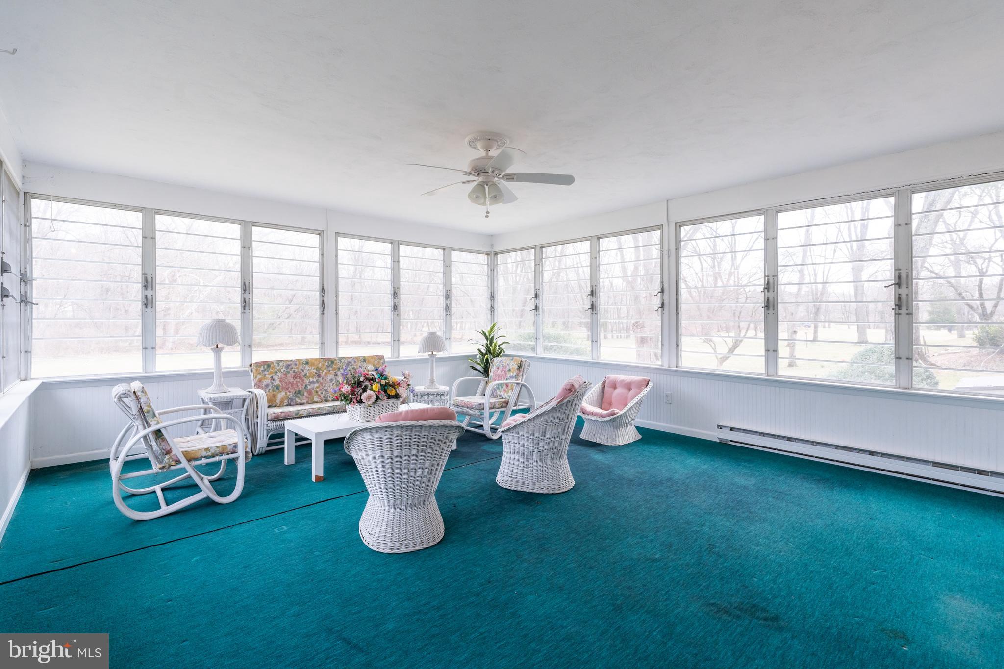 NEWTOWN SQ - Residential