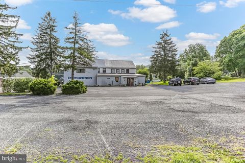 5 W PINE STREET MOUNT HOLLY SPRINGS PA 17065