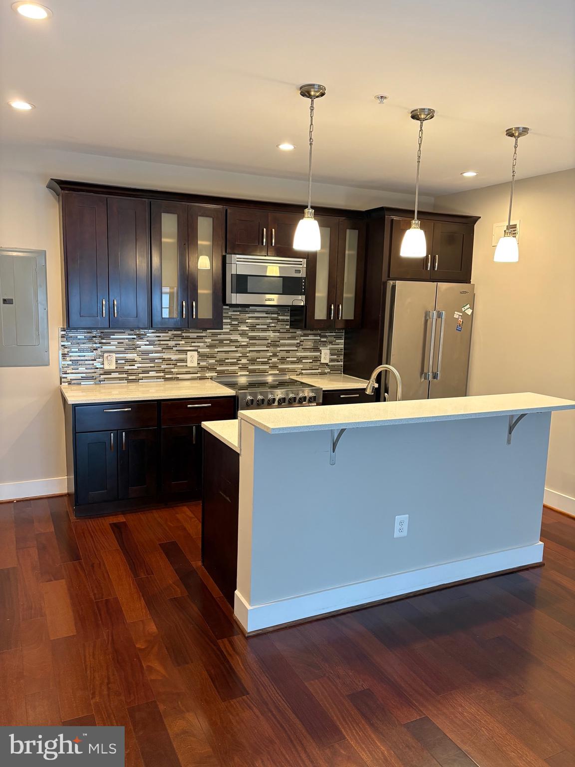 4004 EDMUNDS STREET NW 7